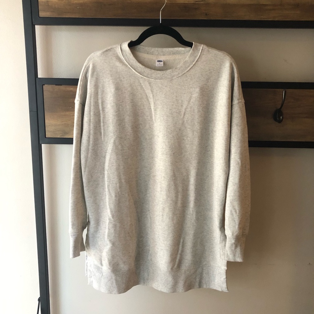 Old Navy Crew long Sweatshirt